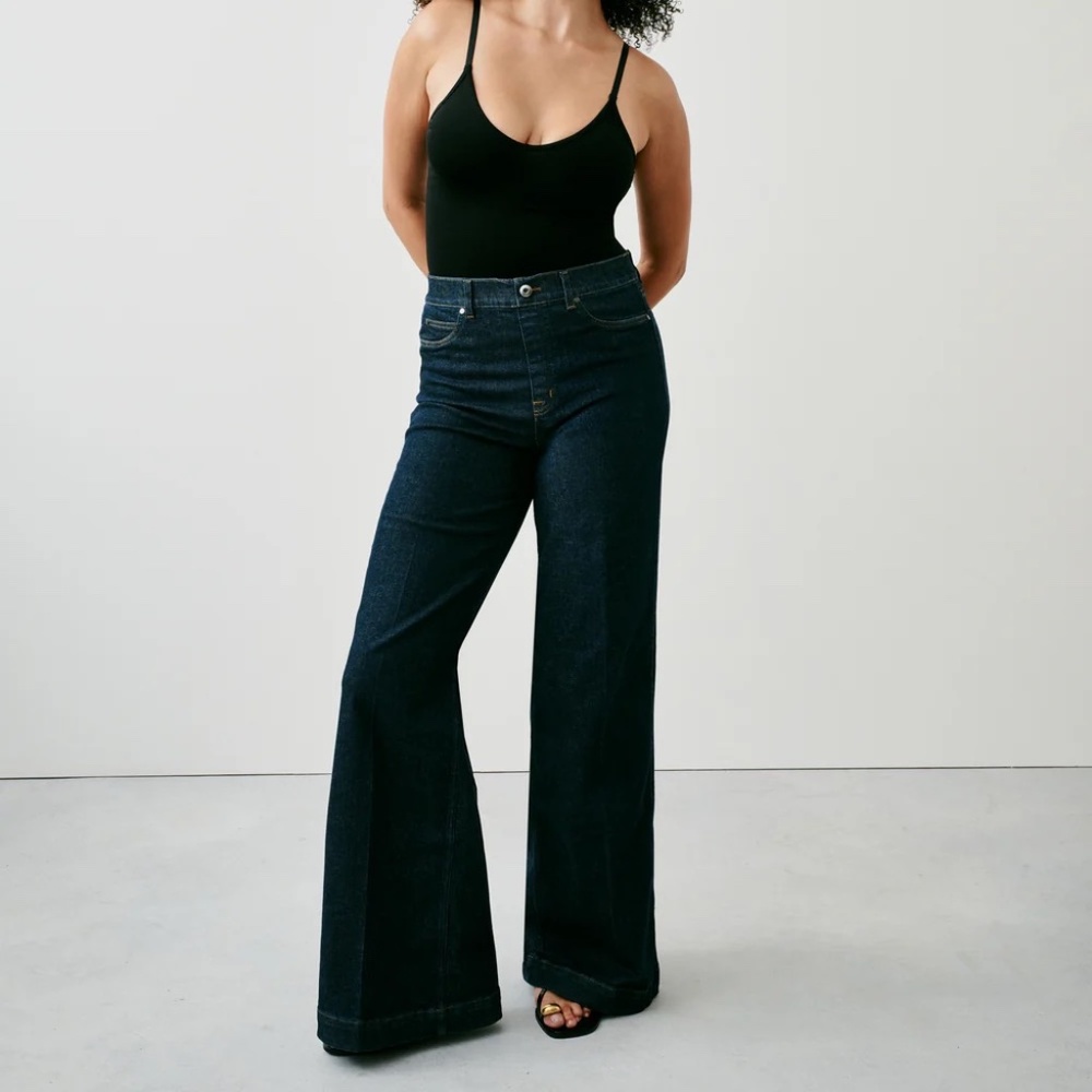 NWT SPANXshape™ Original EveryWear Wide Leg Jeans | Raw Indigo Regular / L